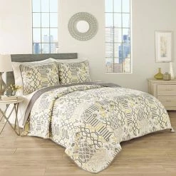 Traditions By Waverly 3-piece Set In Spring Quilt Set