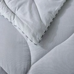 Waverly Down-Alternative Comforter -Waverly Shop unnamed file 680